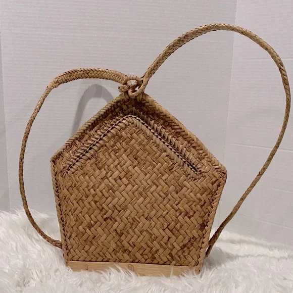 Chic Woven Backpack in Tan - Picture 10 of 10